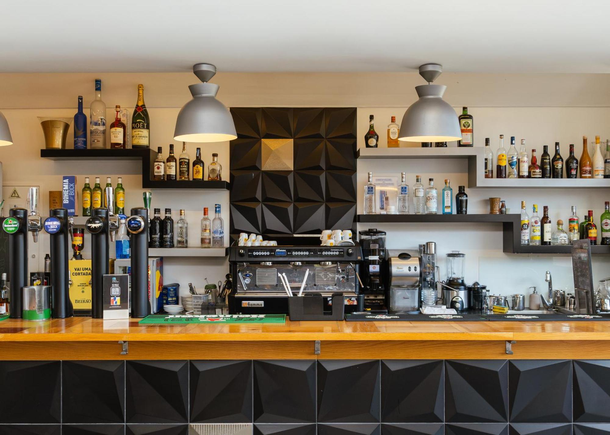 Da Praca Hostel Santa Maria da Feira Ngoại thất bức ảnh