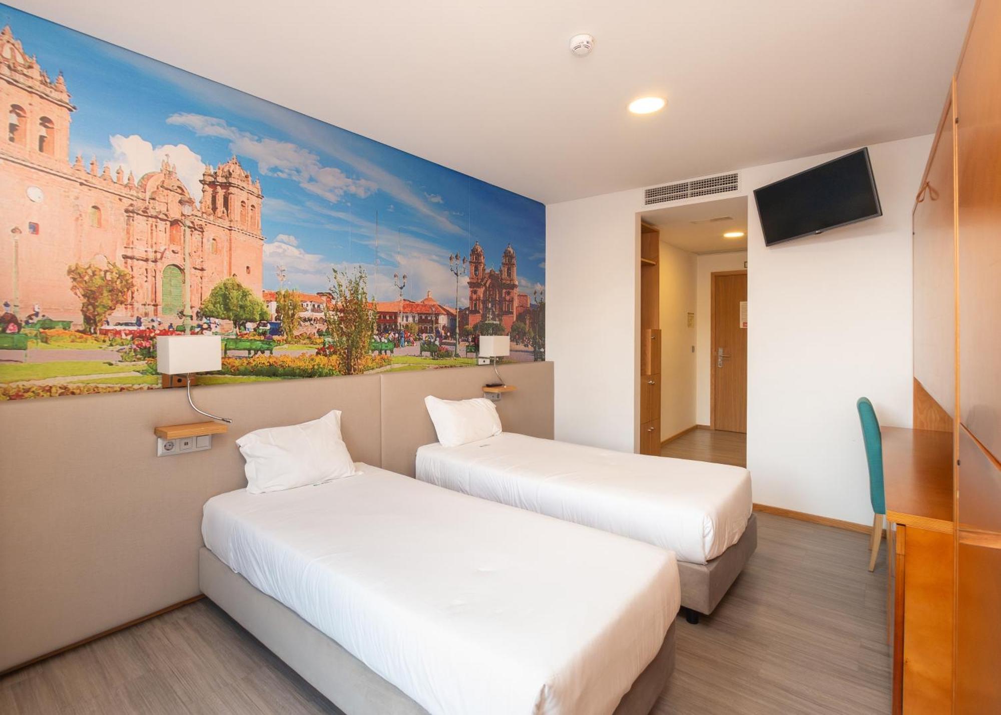 Da Praca Hostel Santa Maria da Feira Ngoại thất bức ảnh